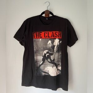 The Clash Guitar Smash Black T-Shirt in Size Large